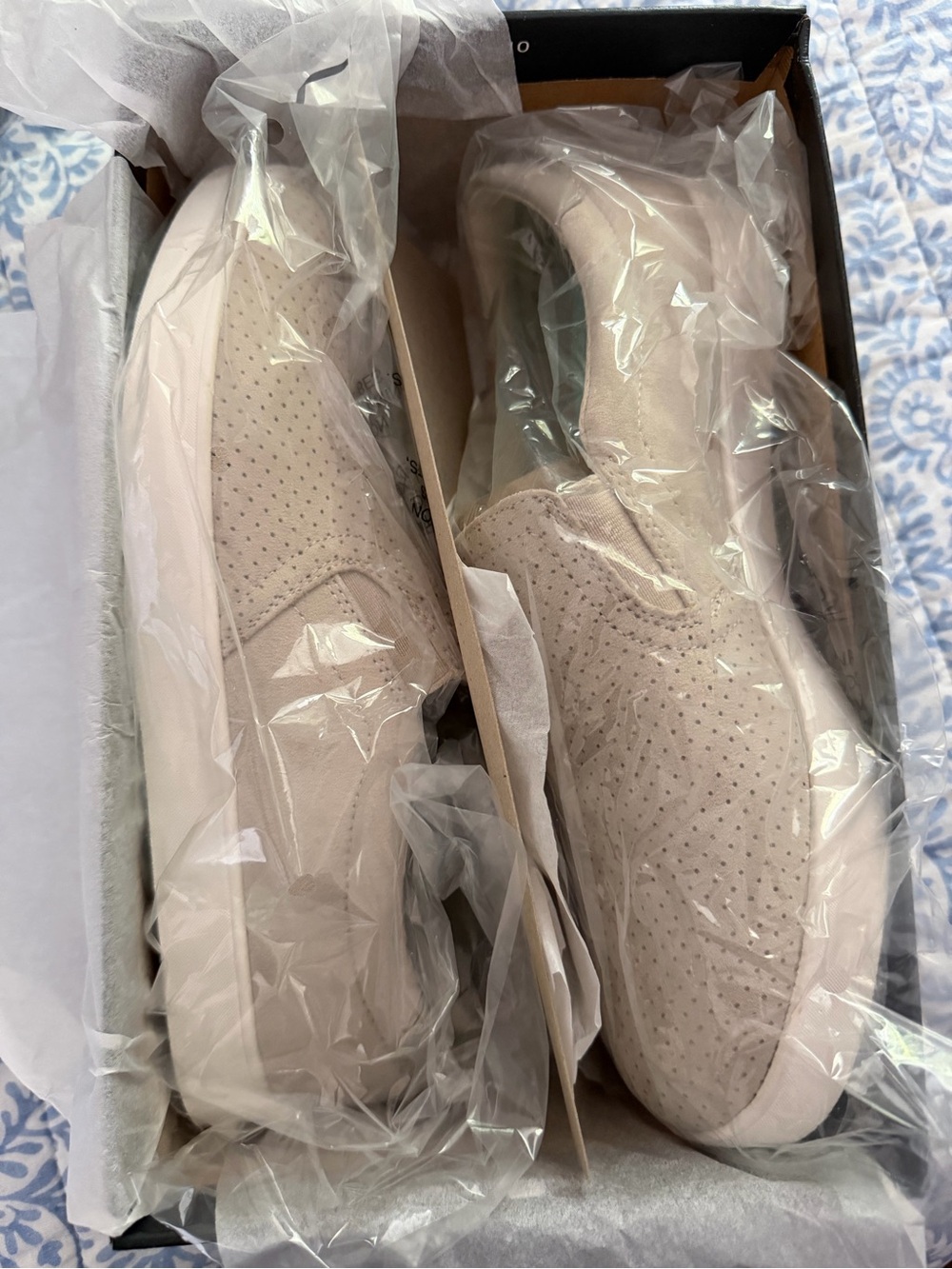 Doctor Scholl’s Slip-On Perforated Casual Shoe in Light Beige - Picture 9 of 9